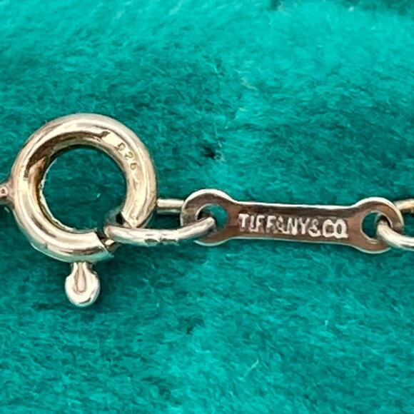 Authentic Tiffany & Co Elsa Peretti Sterling Sliver Small bean Necklace - Picture 9 of 11